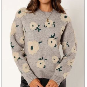 En Creme Size M Floral Patterned Gray Sweater Pullover Cozy